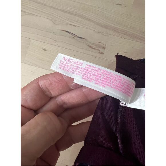 Victoria's Secret Pink Burgundy Lace High Neck Push-up Bralette Underwire SDD - Picture 9 of 12